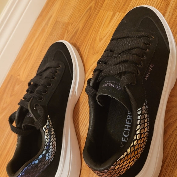 New Women's Skechers Cordova Classic Mirrored athletic shoes US 9 - Picture 6 of 12